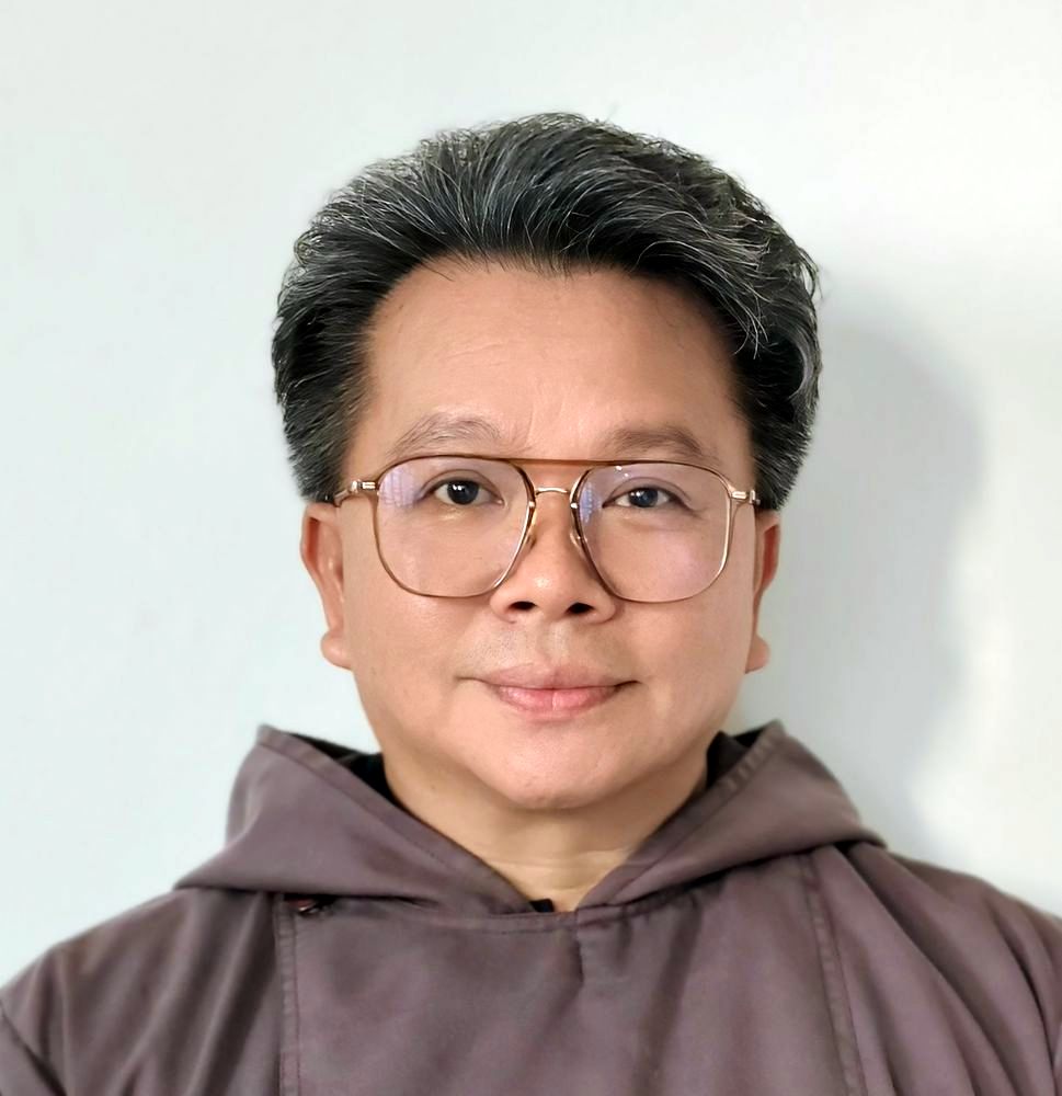 Valentine Gompok.jpg